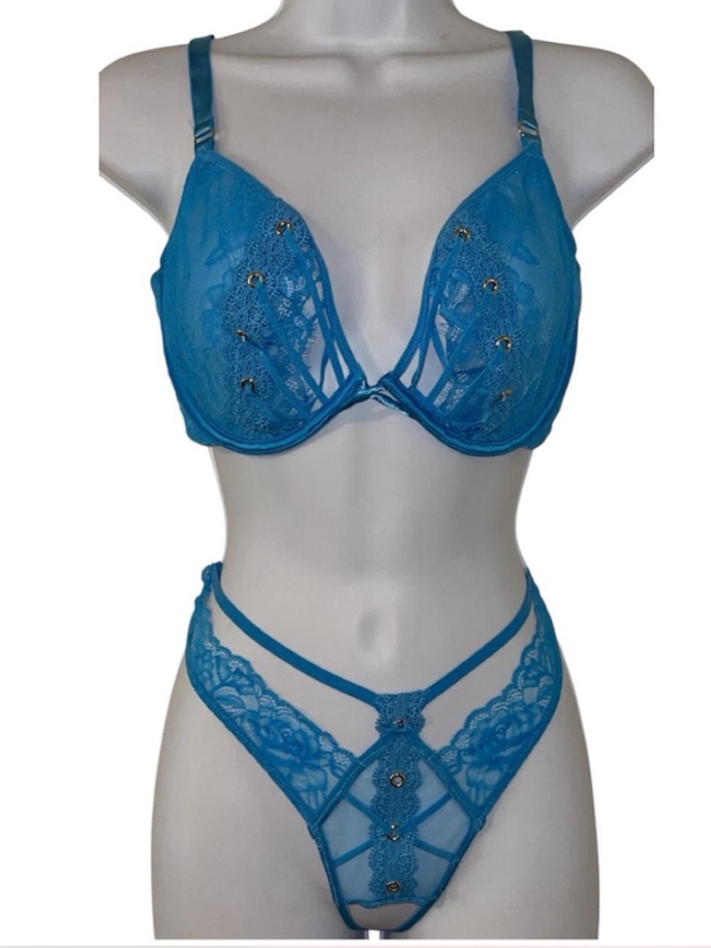 Victoria’s Secret Blue Bra & Thong Set Size 36DD & Medium